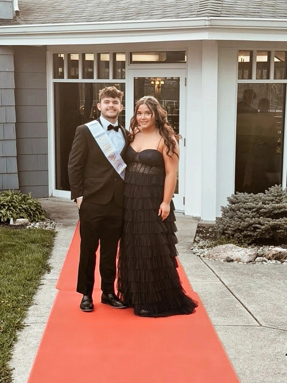 Large macys dress only wore once!